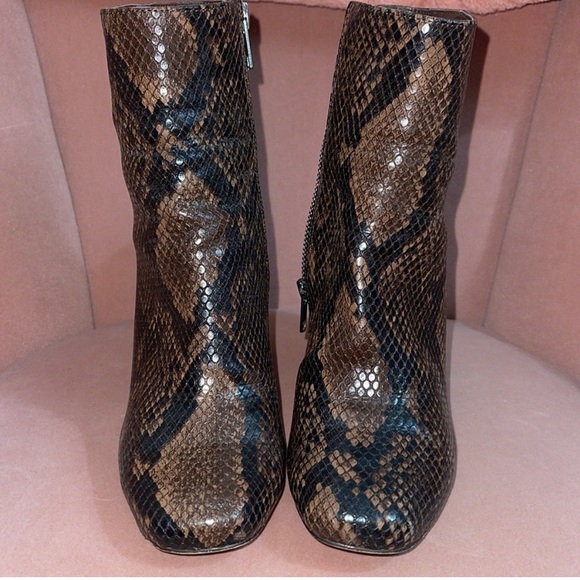 Steve Madden “Pixie” Brown/Black Snake Print Ankle Booties - 8 - Picture 4 of 11